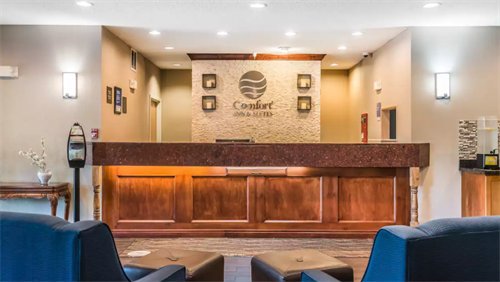 Gallery Image Hotel_Front_Desk_Lobby.PNG