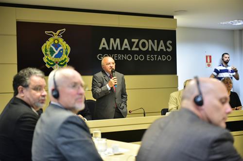 Interpreting for the Governor of Amazonas and the committee from the Swedish Legislature Interpreting for the Governor of Amazonas and the committee from the Swedish Legislature
