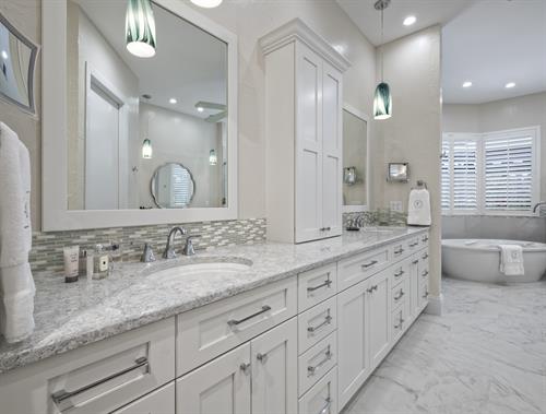 Traditional White Bathroom