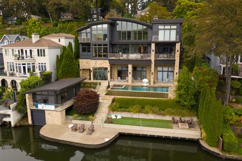 Modern Oregon Lake House
