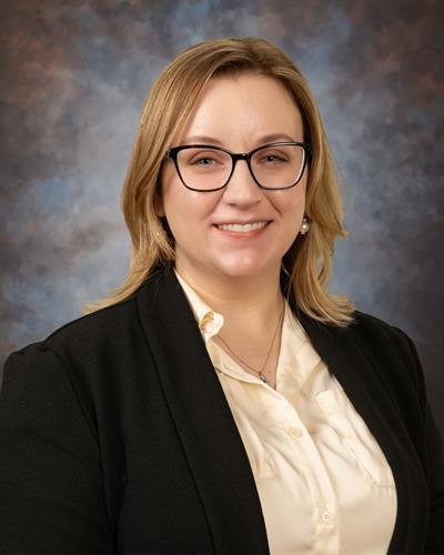 Chelsea Hilden, Agent