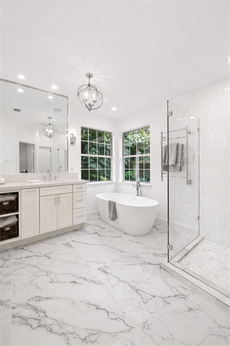 Gallery Image Bathroom_Remodel_-_Hunt_-_The_Woodands_3.png