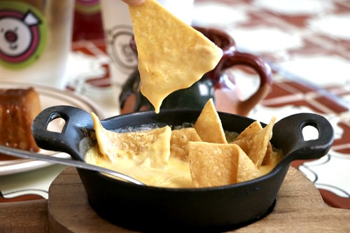 Chips & Queso