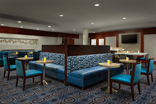 Gallery Image CYC-Lounge..jpg