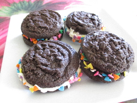 Chocolate Cookie Whoopie Pies with Plainn Filling