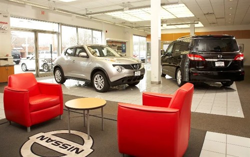 Gallery Image Old-Orchard-Nissan-inside.jpg