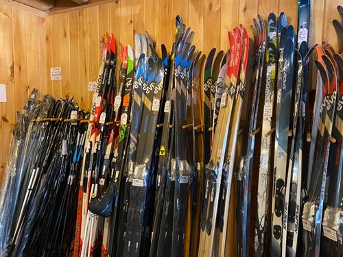 Extensive inventory in the ski shop