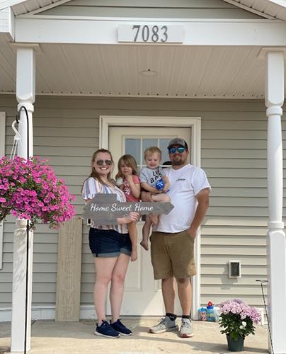VanSloten Family | First Home Sold in Meadowlands