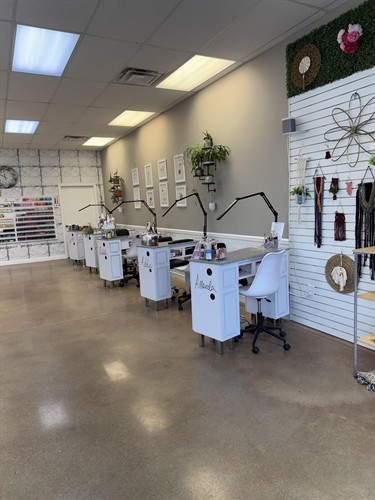 Gallery Image salon_pic_2026_8.jpg