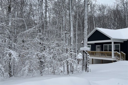 The house in winter, about 7 minutes from Nub’s Nob