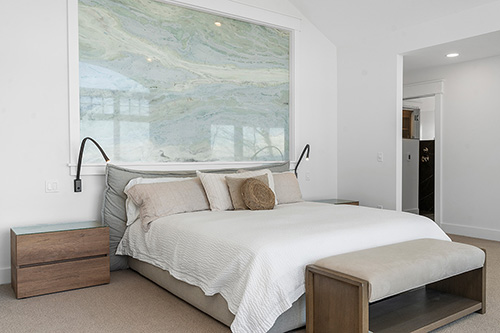 Gallery Image Craftmark-Construction_custom-bedroom.jpg