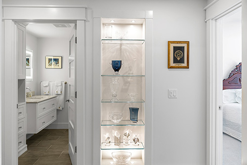 Gallery Image Craftmark-Construction_custom-ensuite-bathroom.jpg