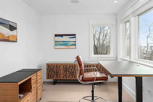 Gallery Image Craftmark-Construction_custom-office.jpg