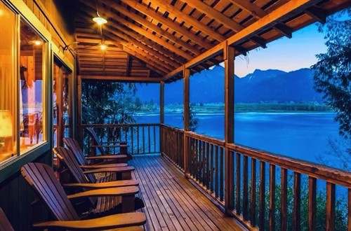 Gallery Image lochaerie_cabin_4.jpg