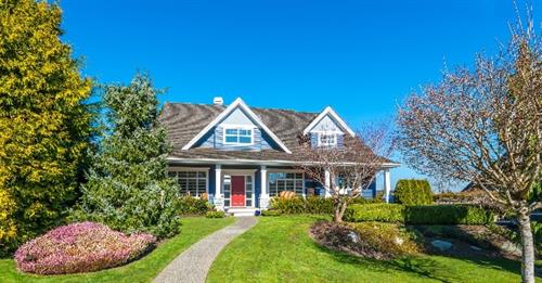 Gallery Image Nice_Front_with_Farmers_Porch.jpg