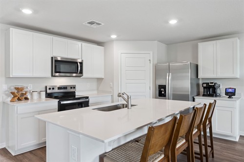 Gallery Image 12-web-or-mls-713_Greenway_Blvd__Lake_Wales__FL_33859-18752_IMG_1862.jpg