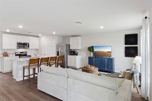 Gallery Image 17-web-or-mls-713_Greenway_Blvd__Lake_Wales__FL_33859-18752_IMG_1898.jpg