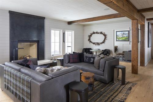 Gallery Image Sitting_area.jpg Gallery Image Sitting_area.jpg