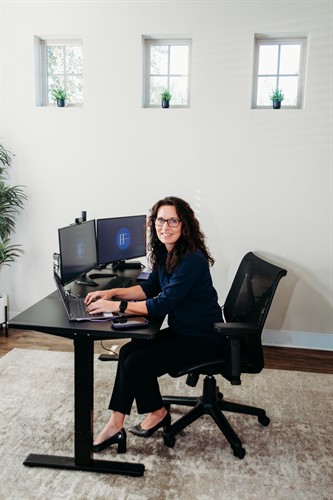 Gallery Image Melinda-1.jpg