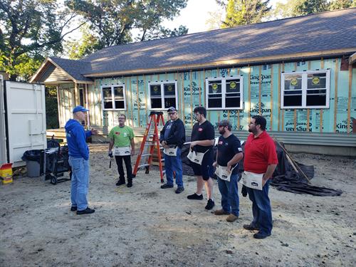 South Nashua Lowe's Build day at Paxton Terrace