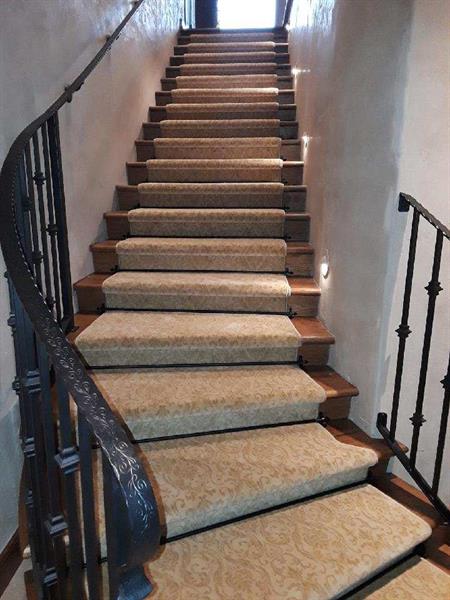 Custom Stair Runner & Stair Case Custom Stair Runner & Stair Case