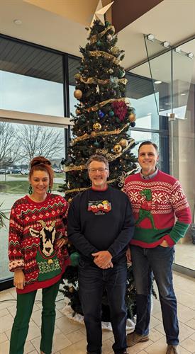 Gallery Image WDM.UGLYXMASSWEATER.2023.jpeg