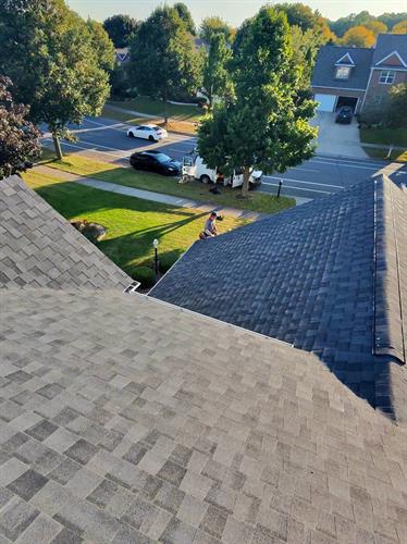 Built tough for hips and valleys with premium shingles that protect against leaks and wind uplift.