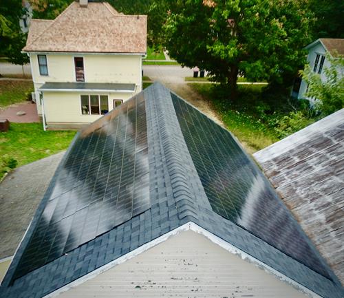 Solstice solar shingles provide smart roofing that lowers energy costs while maintaining premium curb appeal.
