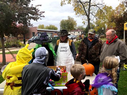 Optimists give out candy at Trick-or-Treat