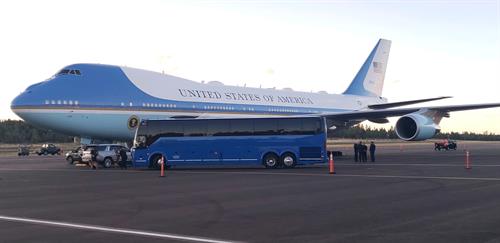 Gallery Image Airforce_One_Bus_Rental_to_Grand_Canyon_Divine_Charter.JPG