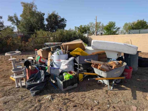 Gallery Image junk_in_lot.jpg