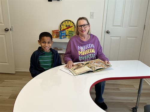 Ms. Gail (Grandparents Read)