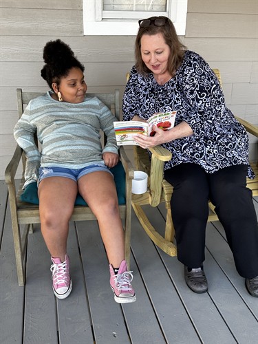 Ms. Melissa ( Grandparents Read)