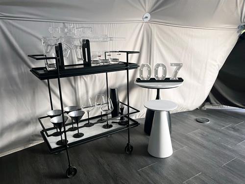 007 - Bar Cart