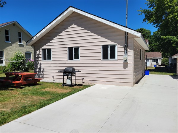 Gallery Image Starlight_Cottage_1.jpg