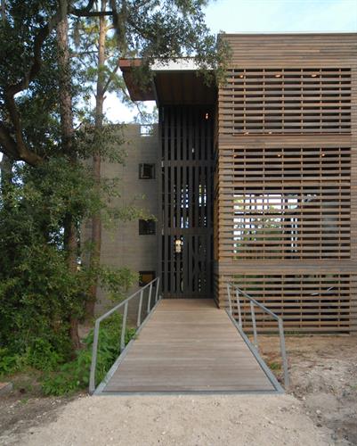 Gallery Image MatthewsResidencePhoto-02.jpg