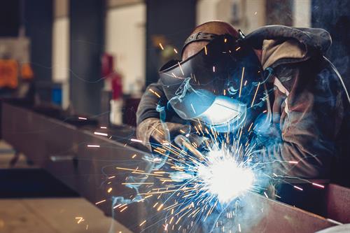 Gallery Image Welding_142949391.jpg Gallery Image Welding_142949391.jpg