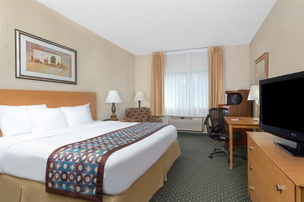 King Bed Room King Bed Room