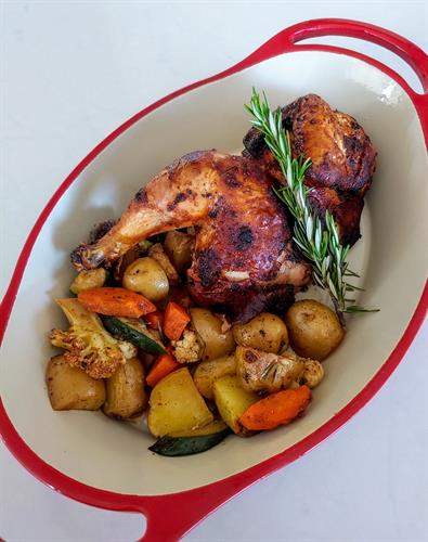 Wood Fired Chicken with Roasted Potato e Seasonal Vegetable