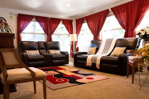 Comfortable common areas Comfortable common areas