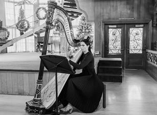 Harpist Lainie