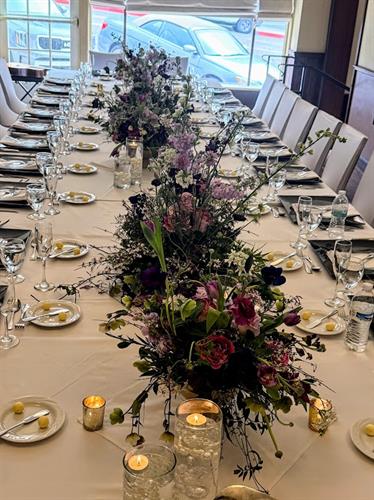 Gallery Image full_reception_table.jpg