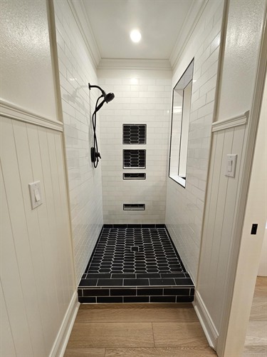 Gallery Image 1000008979.jpg