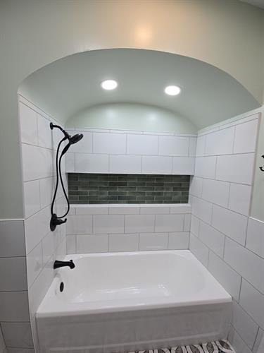 Edgweater Bathroom Shower