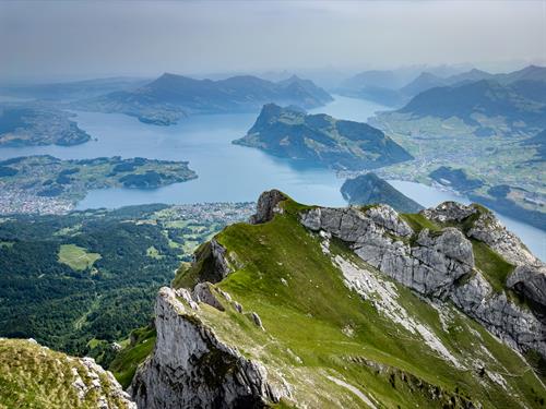 Gallery Image Mountain_and_City_Photo.jpg