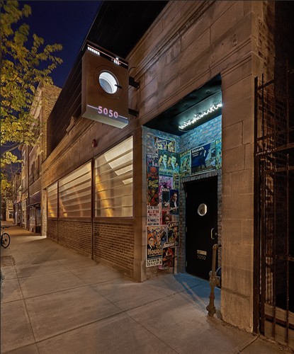 Gallery Image Chicago_Magic_Lounge_exterior.jpg