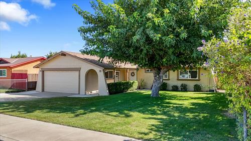 571 N 6th Ave, Oakdale (Sold)