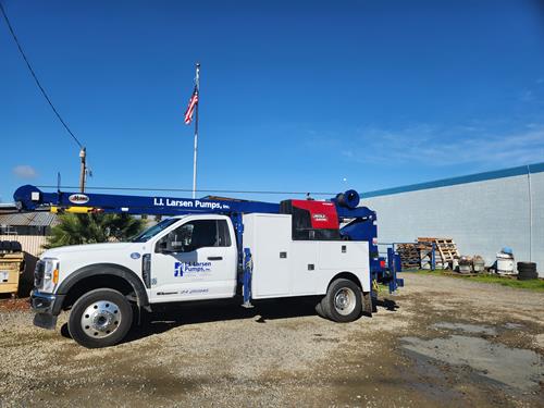 Swivel Boom Service Truck