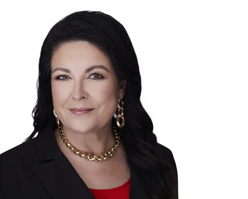 Gallery Image NelMora0440_8x10_white.jpg