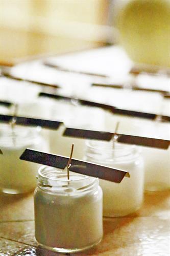 Gallery Image candlemaking3(1).jpg